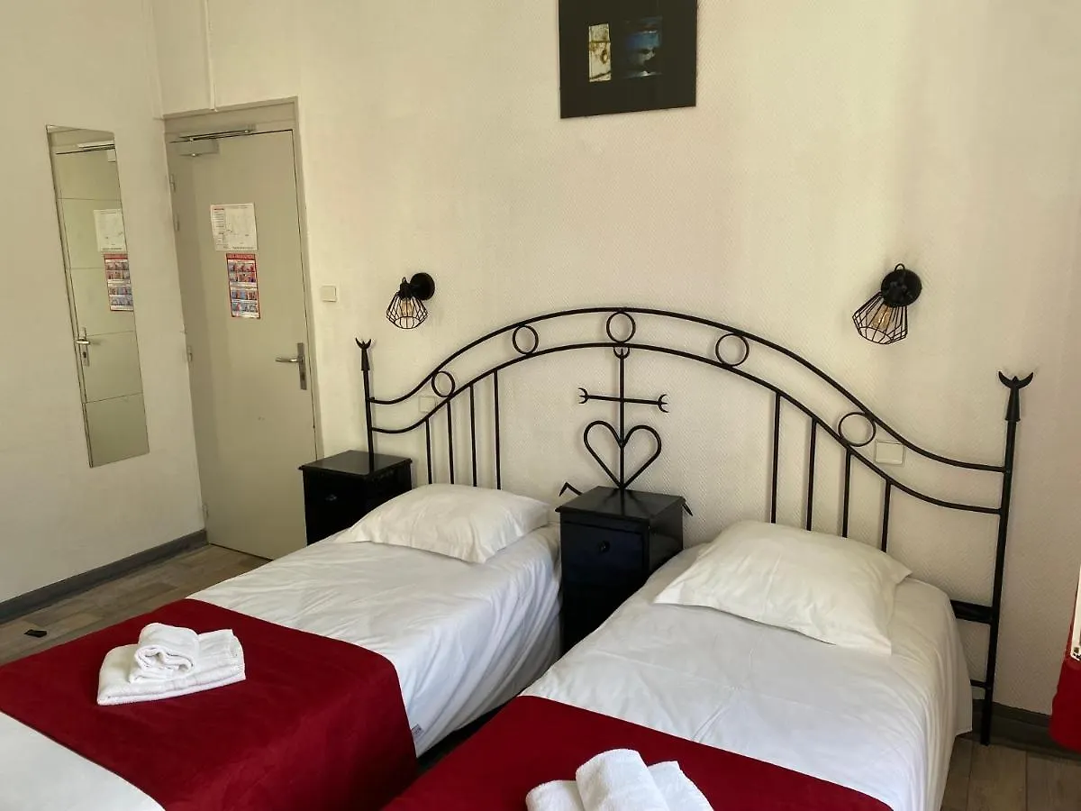 Hostellerie De La Source Αρλ