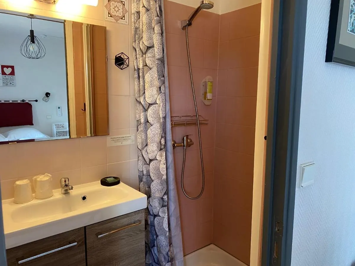 Hostellerie De La Source Αρλ Ξενοδοχείο