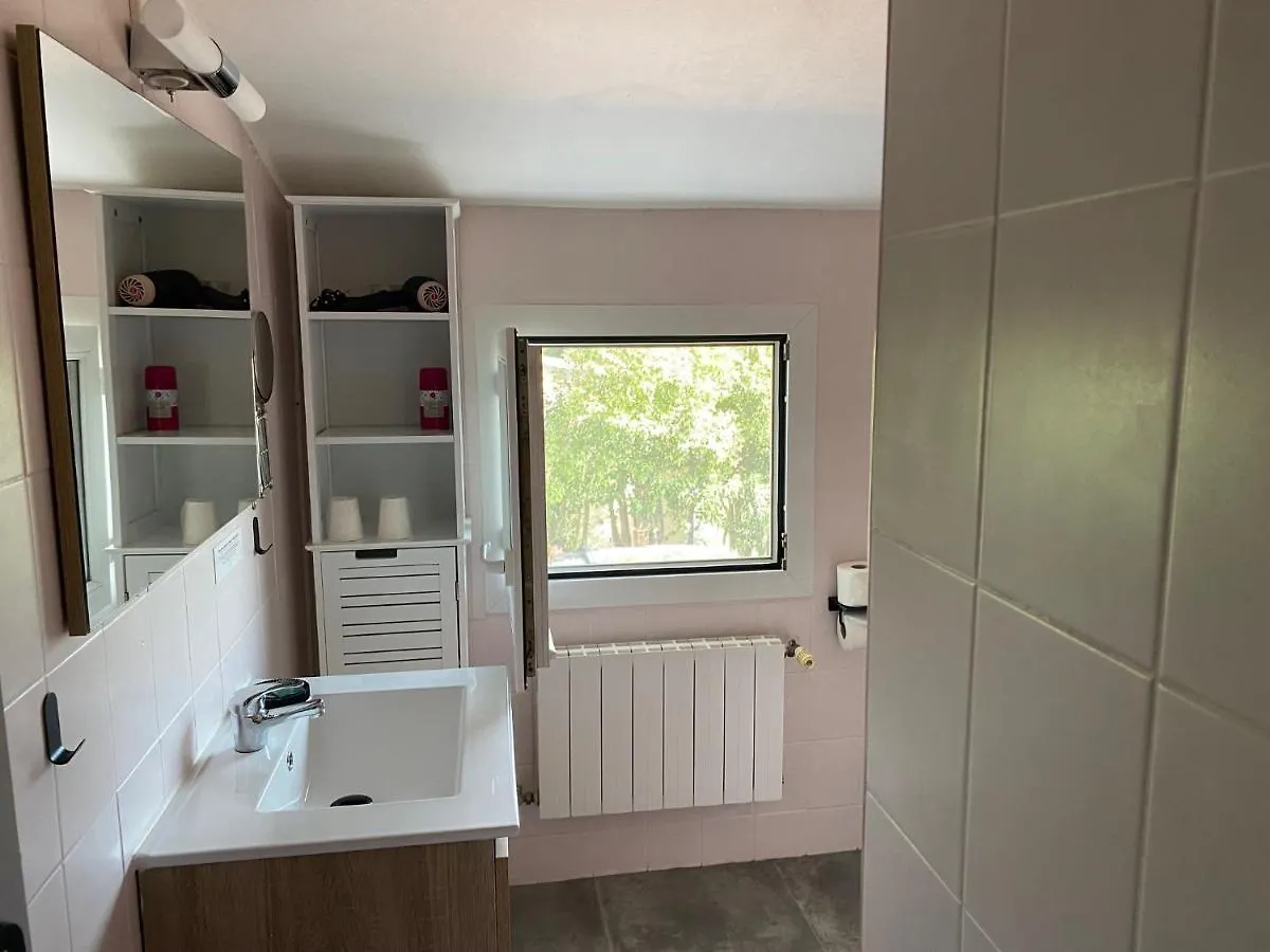 Hostellerie De La Source Αρλ Ξενοδοχείο