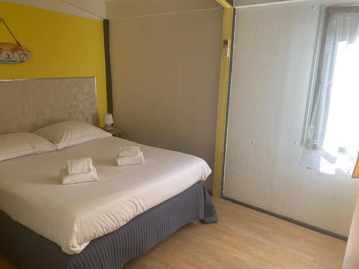 Hostellerie De La Source Αρλ 2*,  Γαλλία
