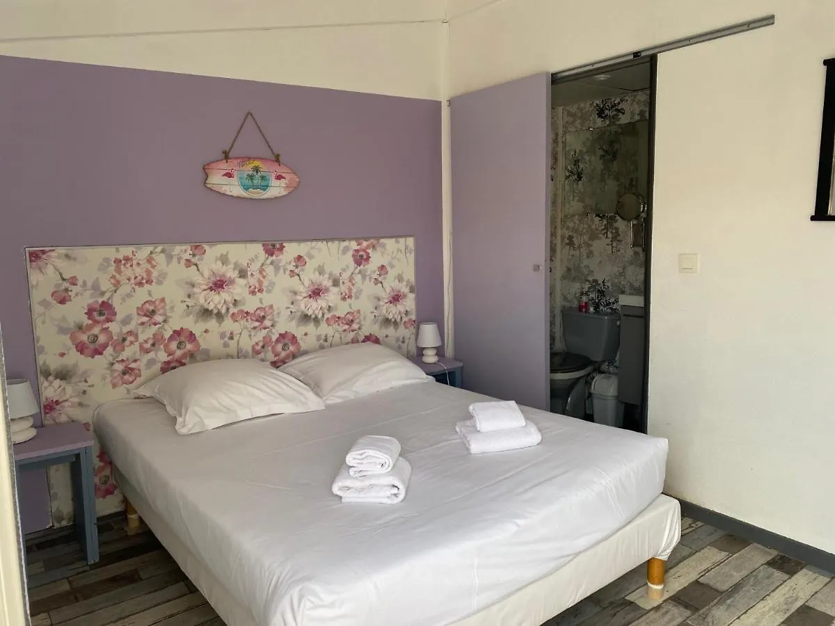 Hostellerie De La Source Αρλ