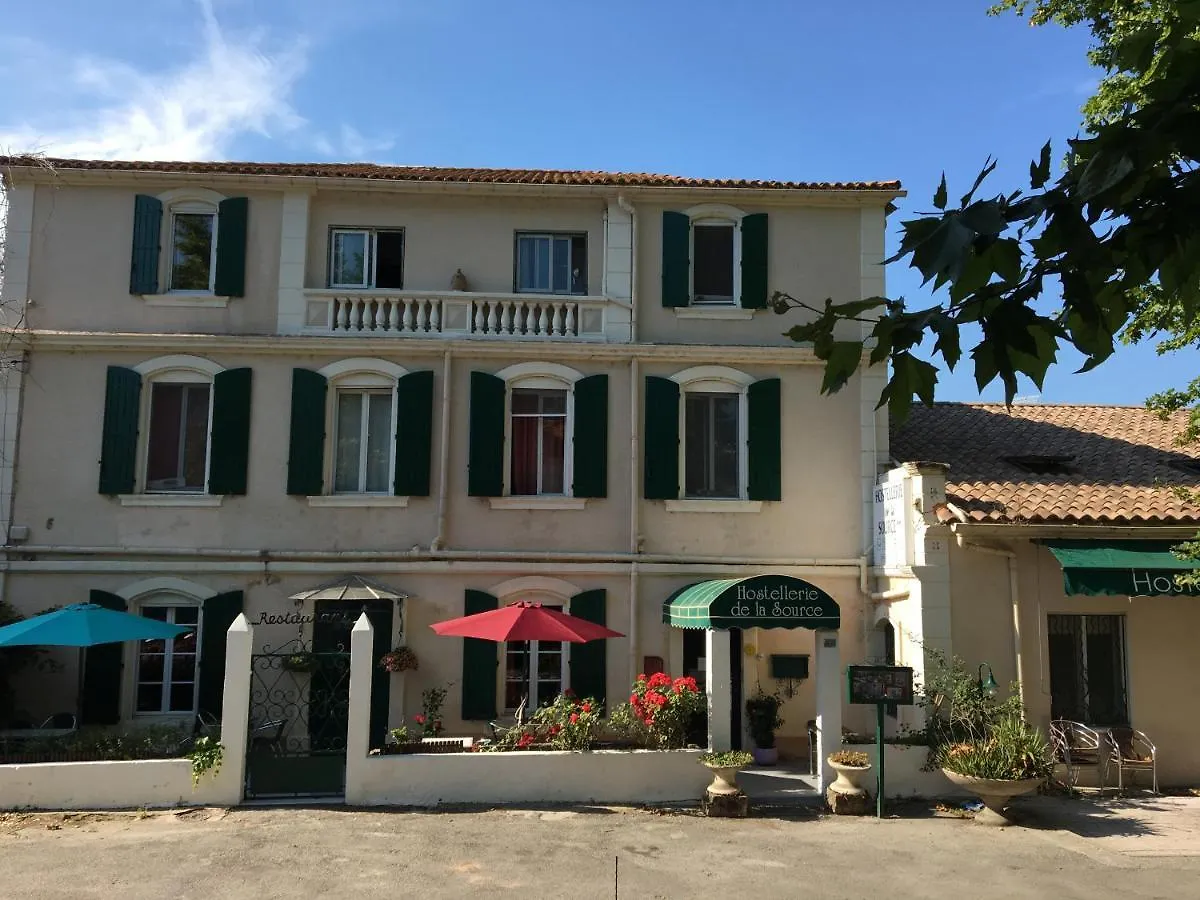 Hostellerie De La Source Αρλ 2*,