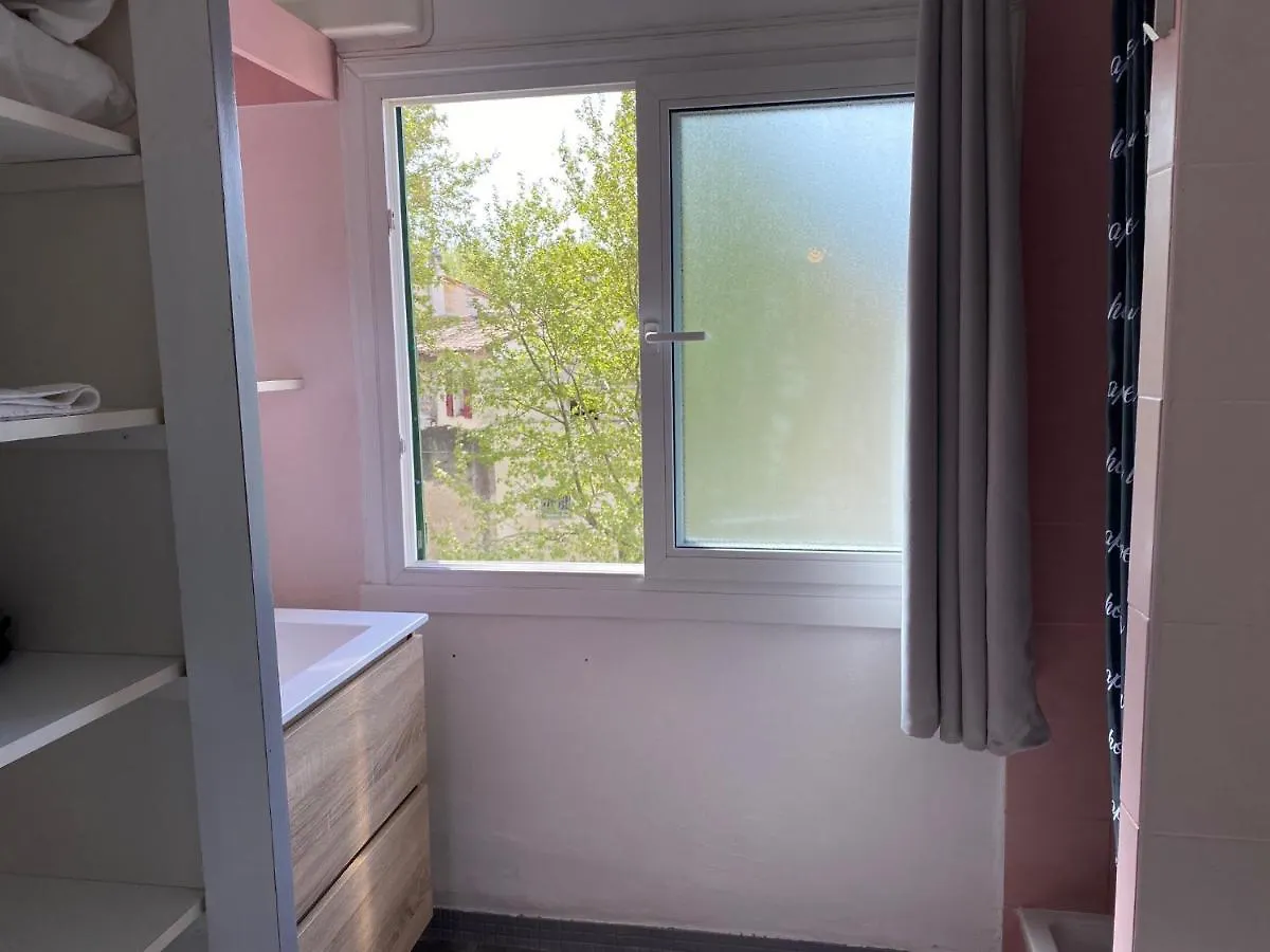 Hostellerie De La Source Αρλ Ξενοδοχείο