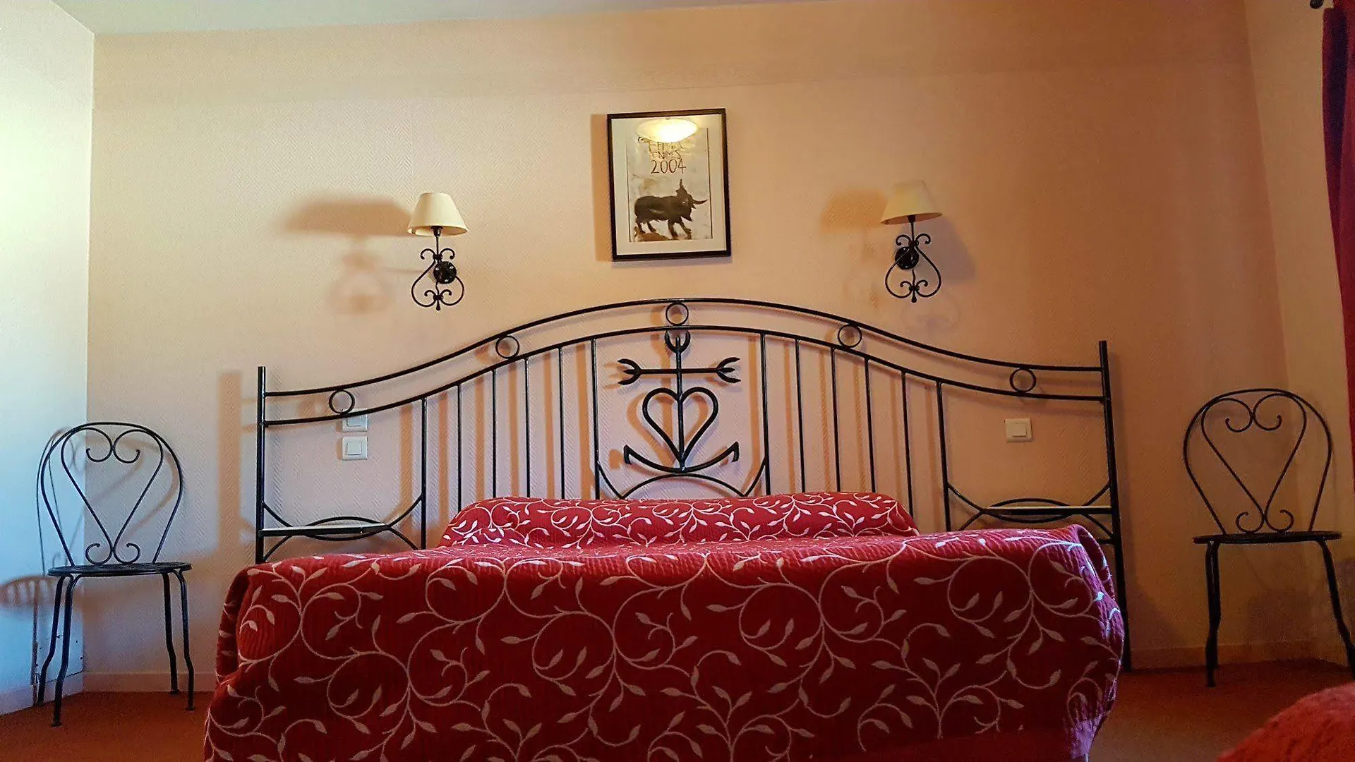 Hostellerie De La Source Αρλ Ξενοδοχείο