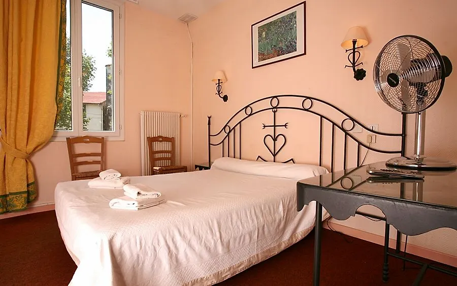Hostellerie De La Source Αρλ Γαλλία